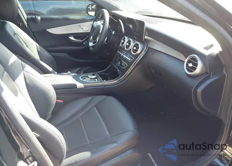 2019 Mercedes-Benz C 300 из США, поврежденный, VIN 55SWF8DB2KU295432